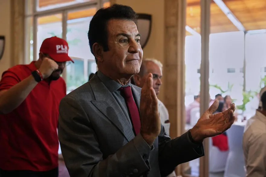 宏都拉斯總統大選得票率些微落後　中右派候選人控「川普干預」