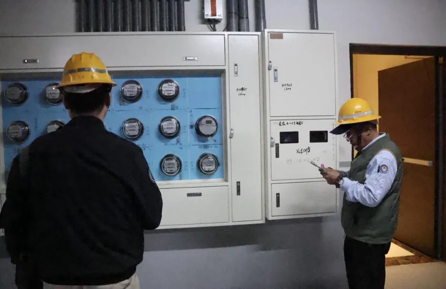 影/新北八里棋牌社掩護職業賭場　市府祭鐵腕斷水斷電