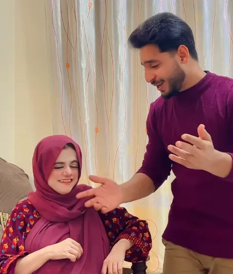 巴基斯坦20萬粉絲網紅產下雙胞胎驟逝！丈夫悲痛宣布噩耗