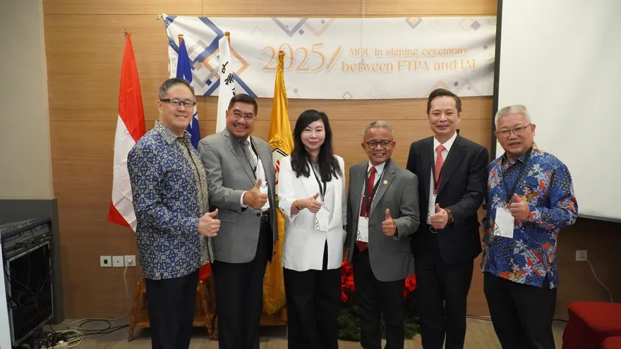 台印藥師合作再升級！黃金舜促續盟　林憶君率隊深化交流