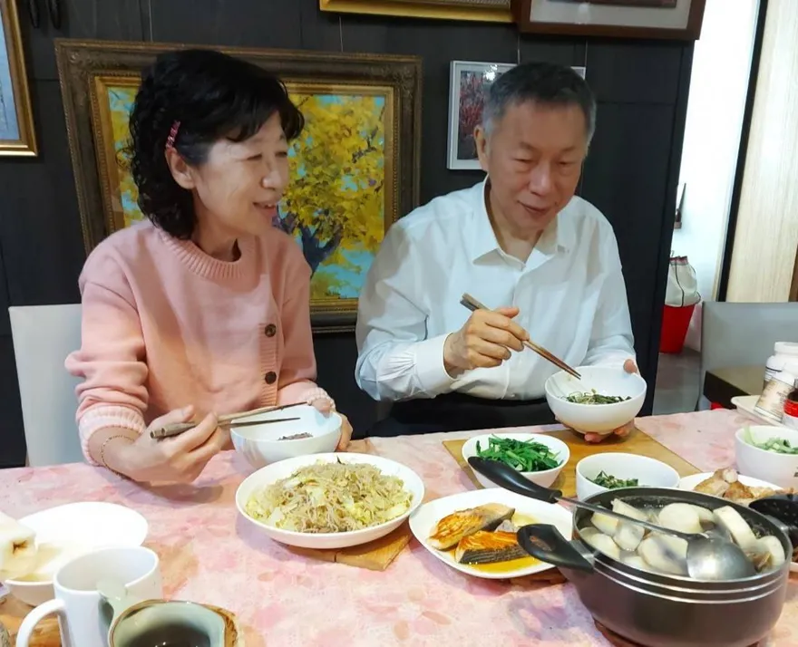 秀柯文哲2018選舉借貸明細！陳佩琪怒嗆檢方：拿柯黑瞎掰的東西在辦案