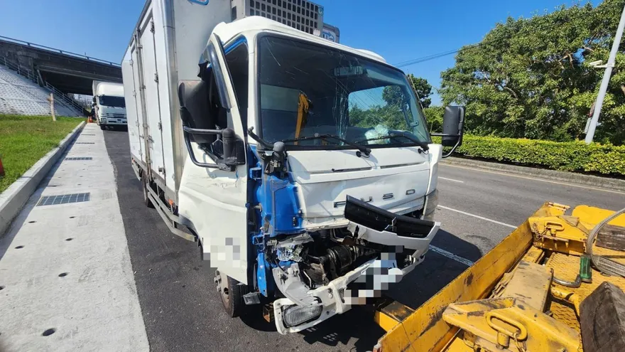 國道1號南下連環車禍！4車追撞幸無人受傷