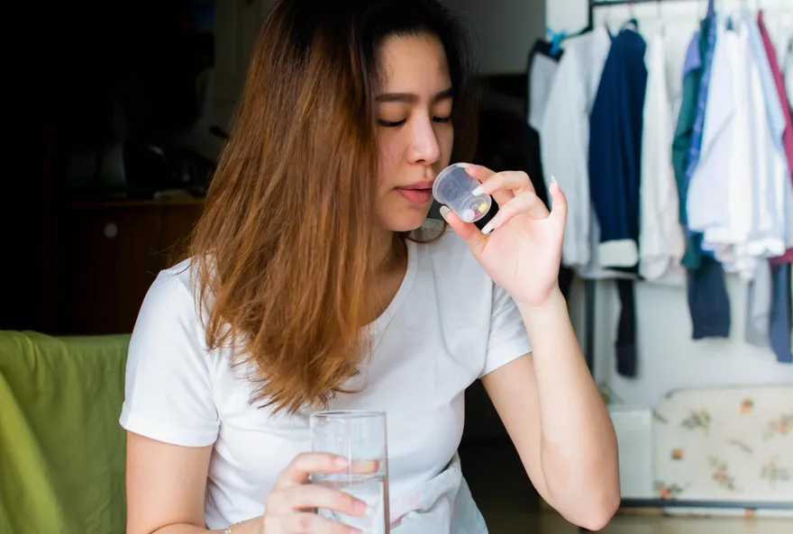 「感冒症狀一出現就吃藥」更快好？醫：不影響病程