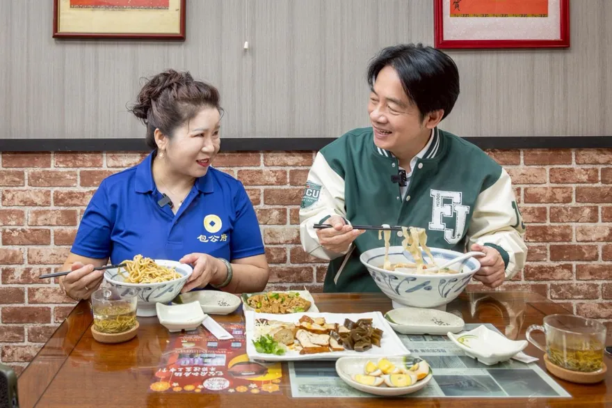 賴清德推薦陸配麵店　喊「只要認同台灣就是國家主人」