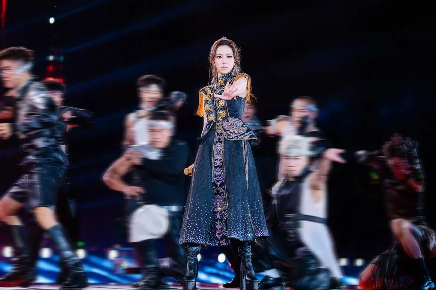 等了6年！鄧紫棋宣布來台開唱　喜極而泣：快要來了