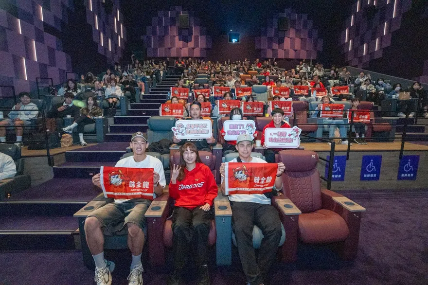 中職/味全龍搶看《冠軍之路》　12強國手陳冠偉想起乾嘔好尷尬