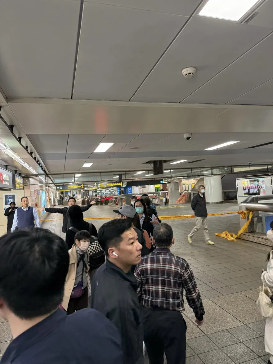 奮勇上前阻攔「北車煙霧彈兇嫌」！57歲正義哥送醫不治