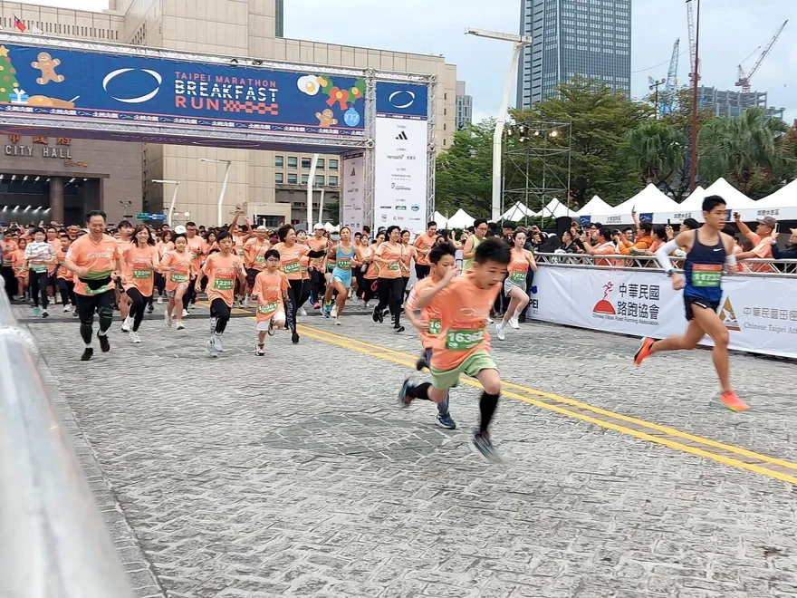 北捷殺人案後台北馬照辦！早餐跑破萬人　最高標準維安