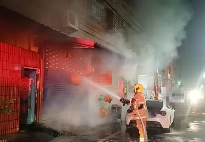 高雄出事了！宮廟陷火海「大面積燃燒」　多人逃生