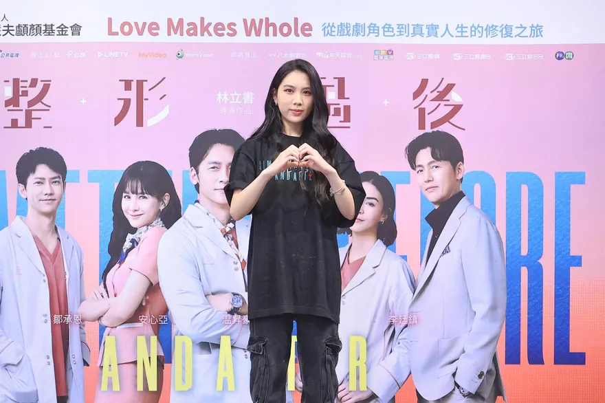 小禎18歲愛女螢幕初登場獻口罩吻　Emma爆料媽媽「發出少女般的歡呼」