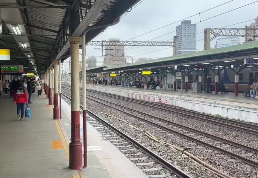 台鐵竹中=六家間東正線電車線異常　預計11時恢復