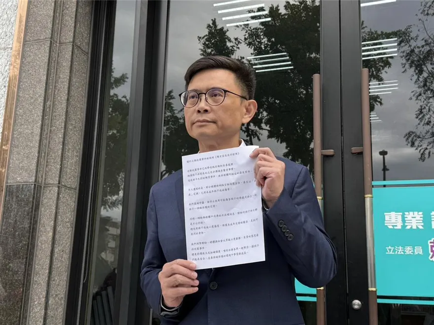 賴瑞隆兒霸凌爭議再現驚人逆轉！女童家長友人嘆：感覺被出賣