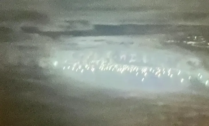 陸圍台軍演！飛機上目擊「密集光點」　網：漁船還是軍艦