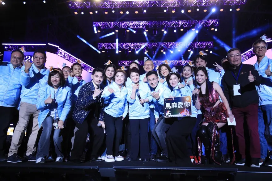 省話女王！台中跨年迎新　盧秀燕「馬麻愛你」再創致詞最短紀錄