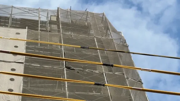 台中工地意外！56歲男3樓鷹架跌落　頭部重創搶救中