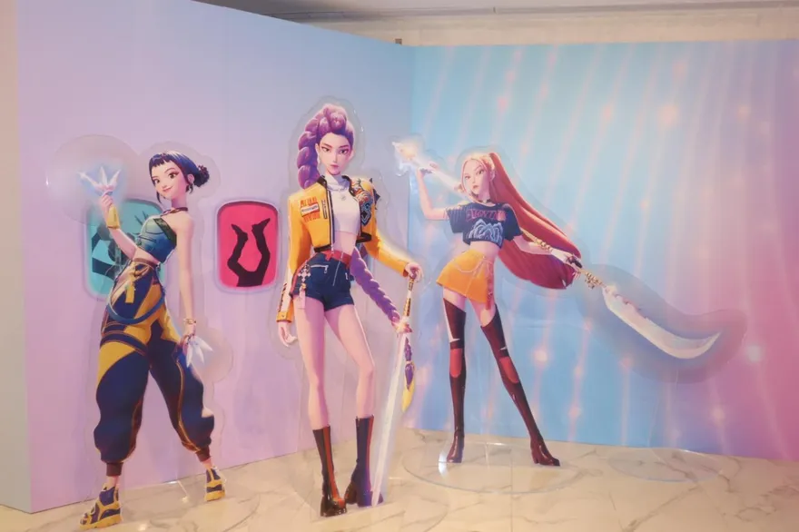 《KPop 獵魔女團》快閃店在台北！　首週末預約全秒殺