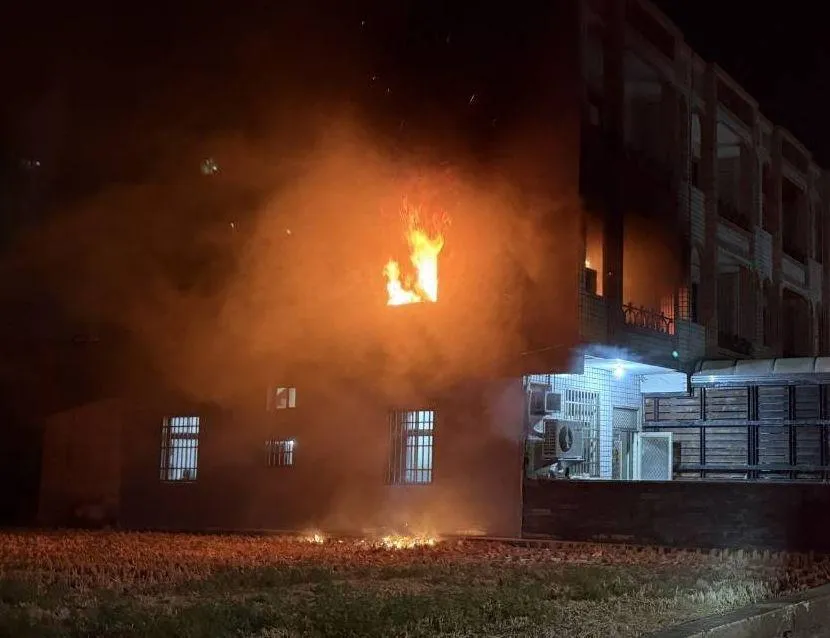 台灣「中部區域」不平靜！半天內苗、彰透天厝大火