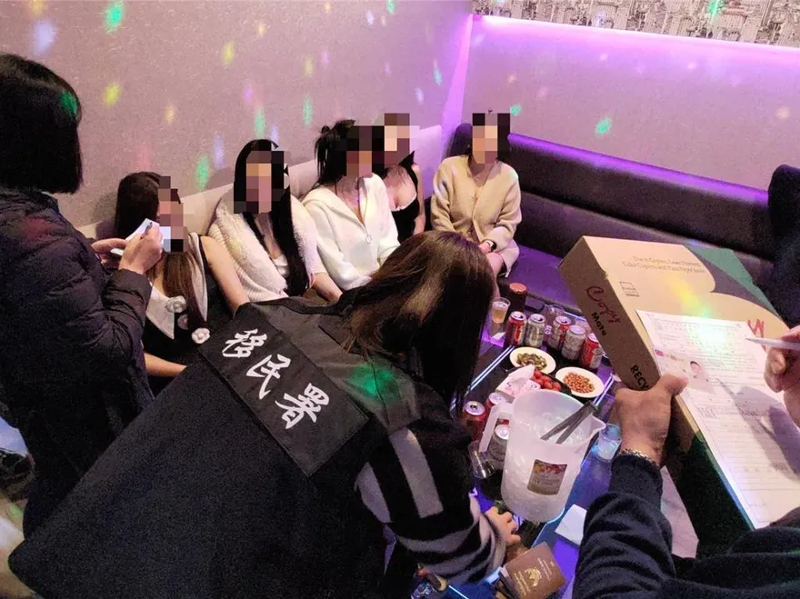 移民署破獲跨國色情窟！24名細肩帶女嘉義脫衣陪酒
