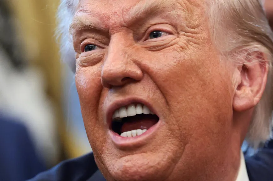 川普：歐洲8國反美掌控格陵蘭　2月起加徵10%關稅