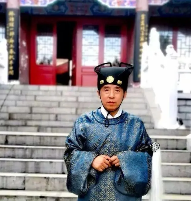 退休後開啟第2春！陸6旬翁闖短劇圈　「1秒入戲」3年拍2百部