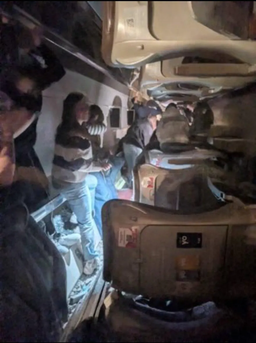 西班牙2列高鐵脫軌相撞　已知10死100傷