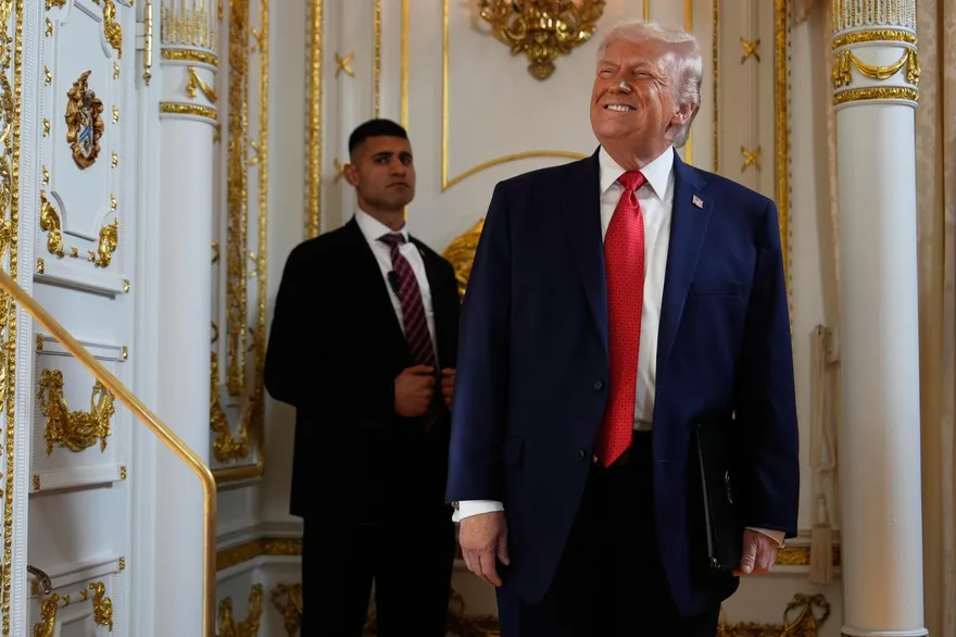 川普警告加拿大：與大陸合作將課100%關稅