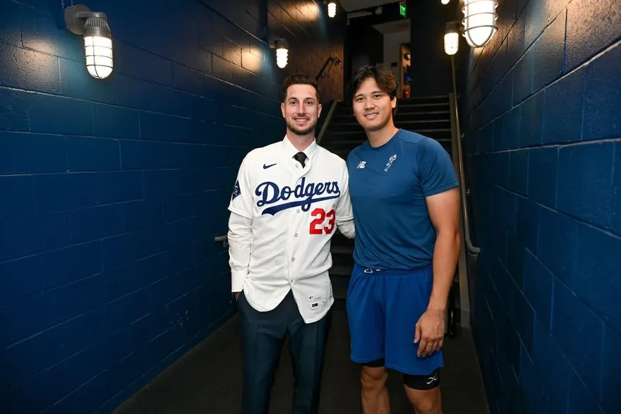 MLB/大谷翔平與新隊友合照曝！球迷驚：塔克變好瘦