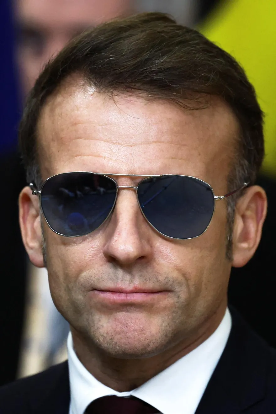 川普讚帥氣！馬克宏戴墨鏡演說　眼鏡品牌意外爆紅掀搶購潮