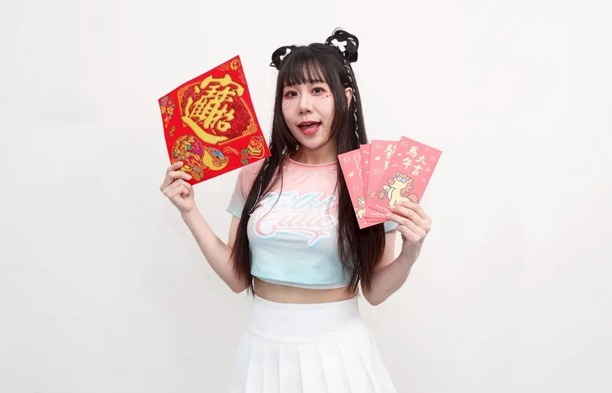 過年照開工！甜酷系女孩娣奇從Youtuber變啦啦隊　熱愛動漫Cosplay