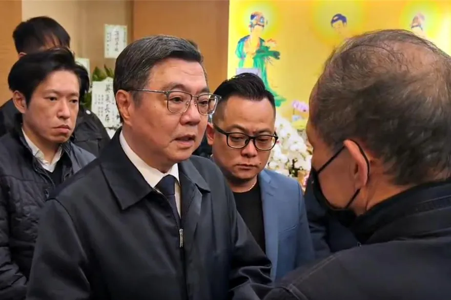 勇消詹能傑救人殉職　卓榮泰親赴靈堂上香弔唁慰問家屬