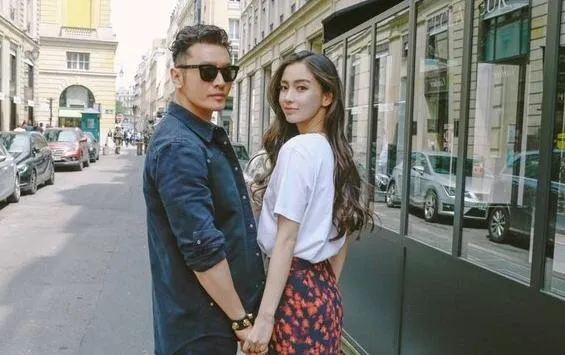 離婚4年同框！Angelababy、黃曉明遊迪士尼被拍　私下互動曝光