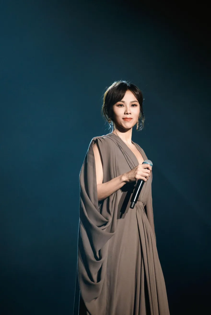 蔡健雅迎51歲！跨界挑戰藝術領域　曬抄經照曝領悟：忠於自己地活著