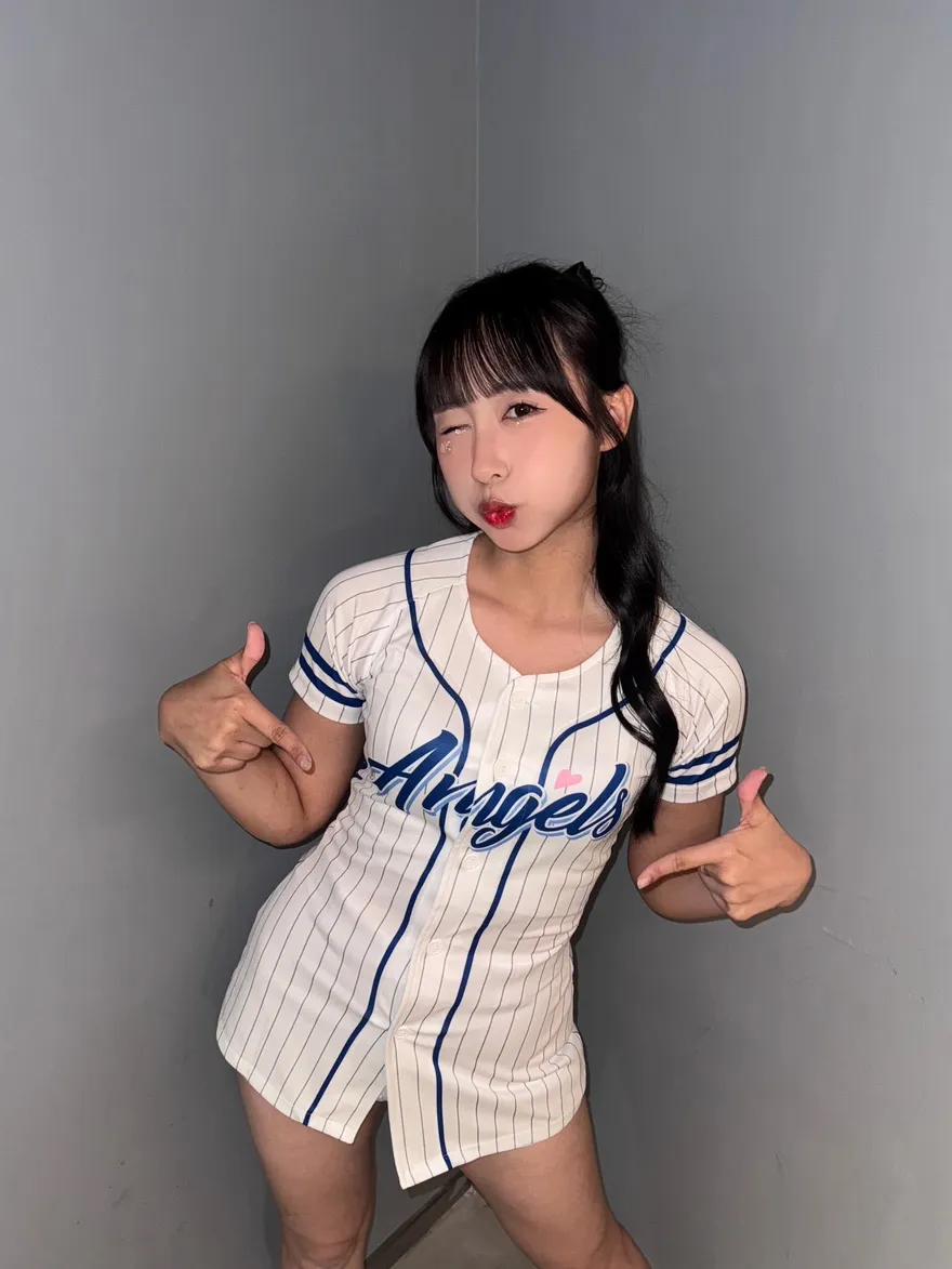 「擅闖貴賓室追星」被富邦解約！啦啦隊女孩發聲明澄清