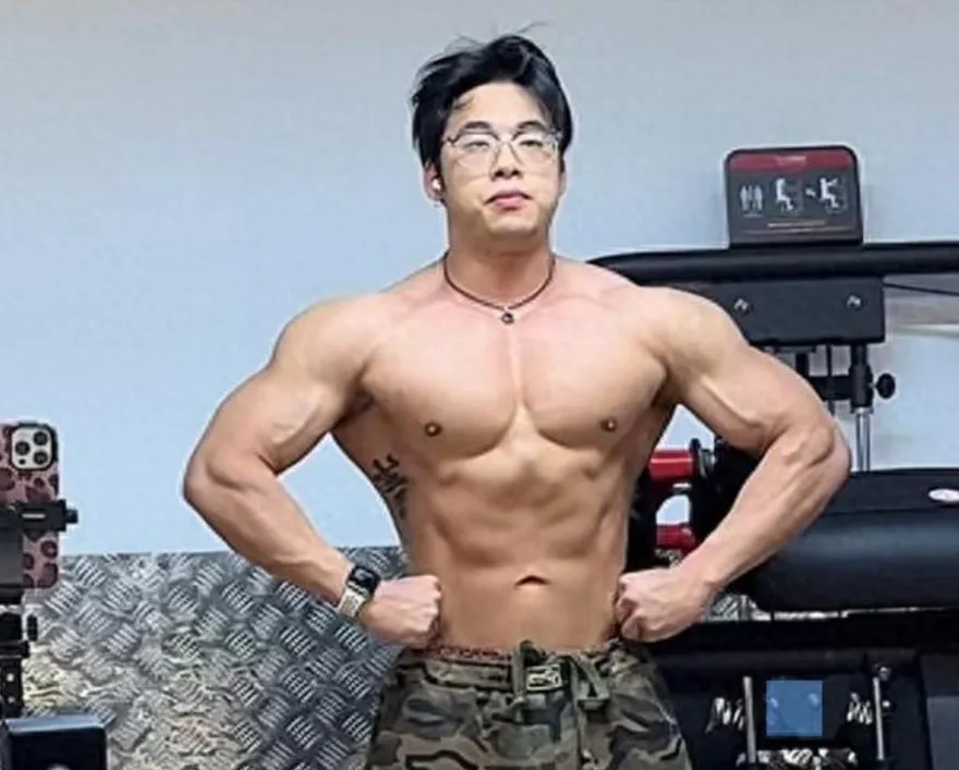 健美網紅畢嘉琪26歲猝逝！友曬生前照　網見他：身體早拉警報