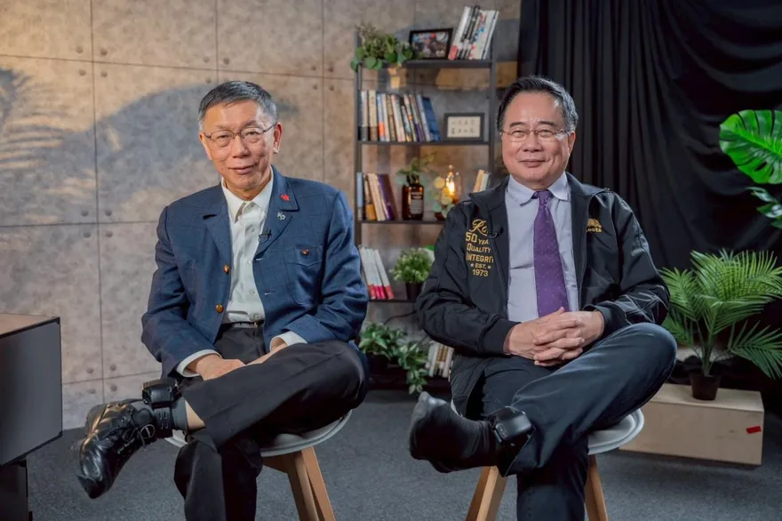 同框曬電子腳鐐！柯文哲嘆司法淪政治打手　蔡正元：就要讓你社死