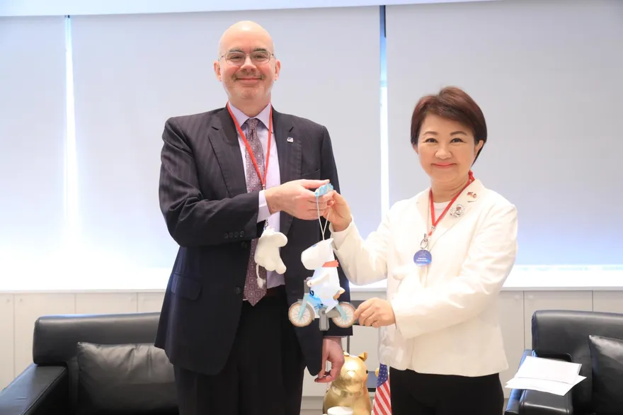 AIT高層1周2度訪問台中！盧秀燕城市外交再突破