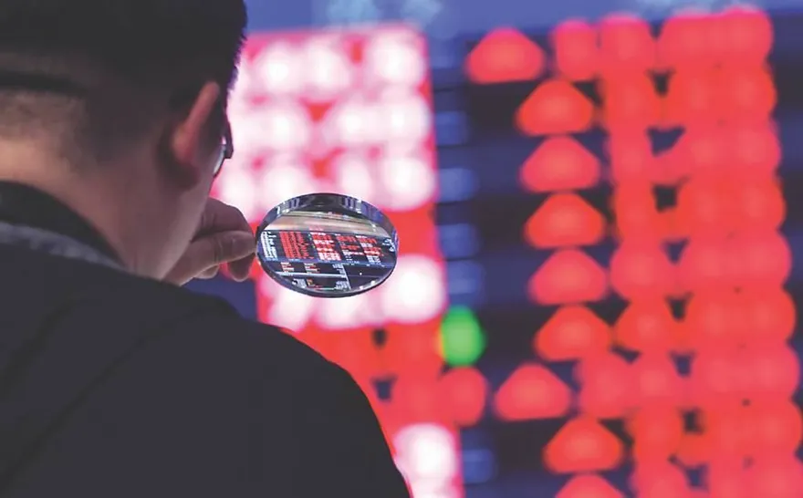 記憶體又飆！黃仁勳＋三星＋SK海力士背書助攻 法人卻反手倒貨這2檔