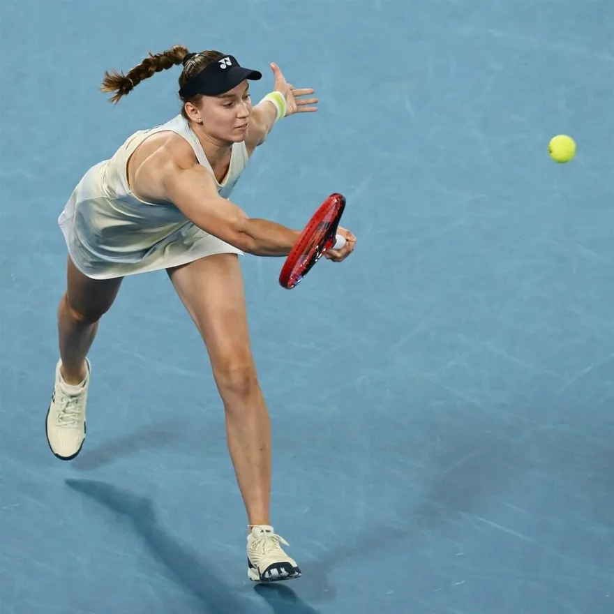 澳網/芮芭奇娜苦戰3盤拍落莎芭蓮卡！首奪后冠