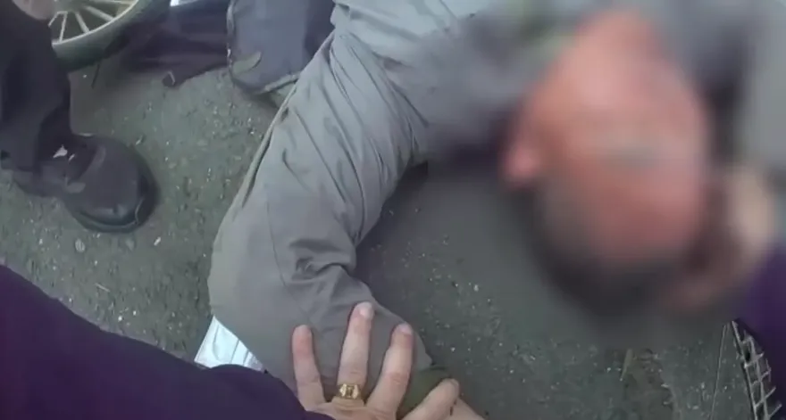 逆向痛毆老夫婦！高雄惡男是「清潔隊員」被停職　黑歷史曝