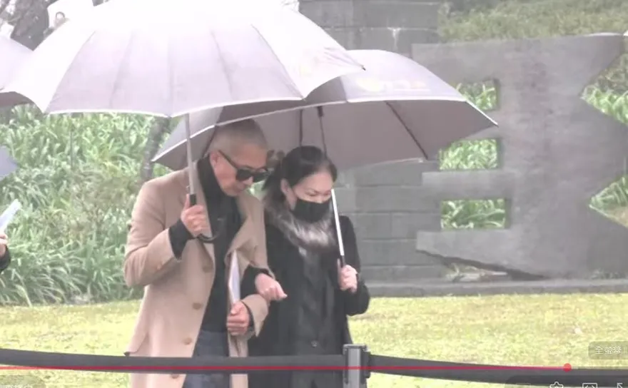 具俊曄穿27年前熙媛送的大衣！淚崩訴思念：我永遠的愛