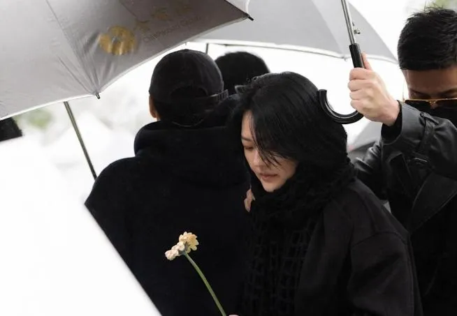 強忍悲傷追思大S！小S再發聲：真的很感謝我姊夫