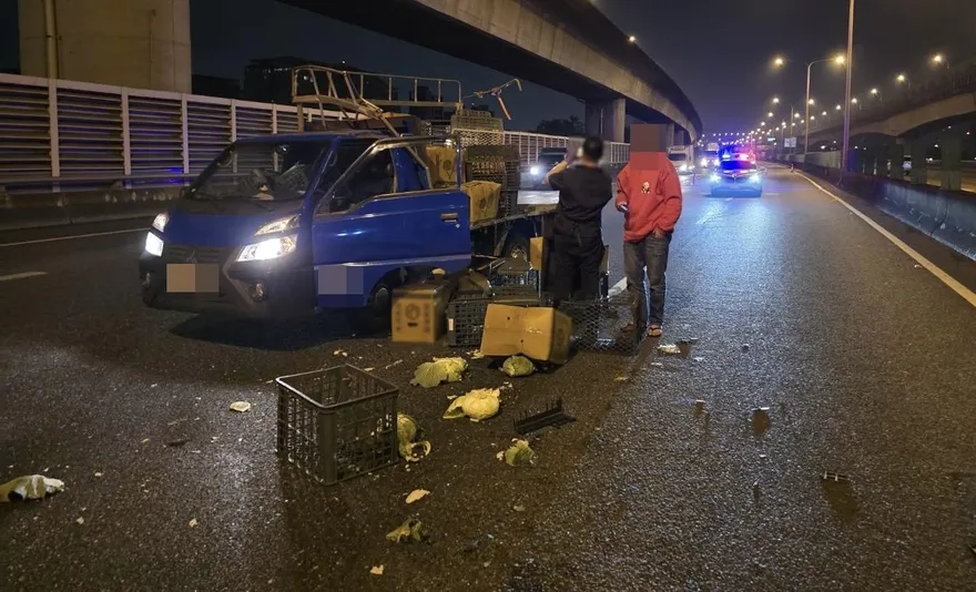 國道1號圓山段2貨車追撞　前車違規最重罰1.8萬