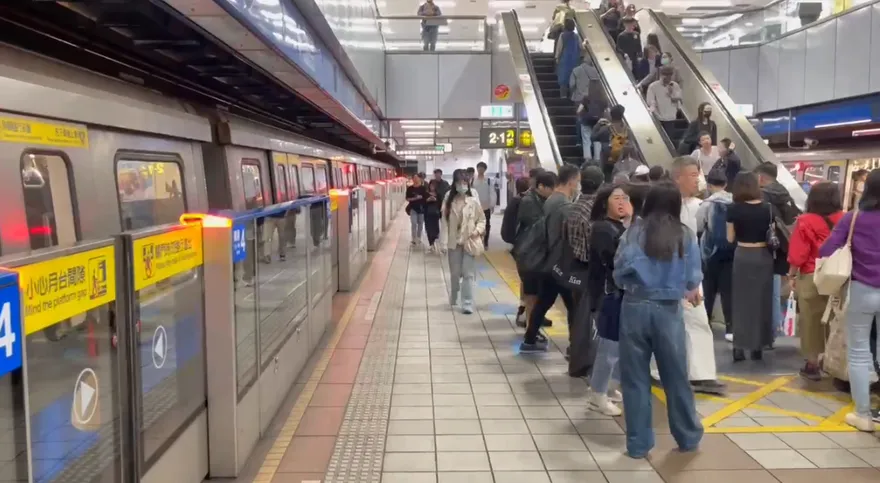 上班族好苦！每天通勤會偷走健康　時間太長「恐釀4大疾病」