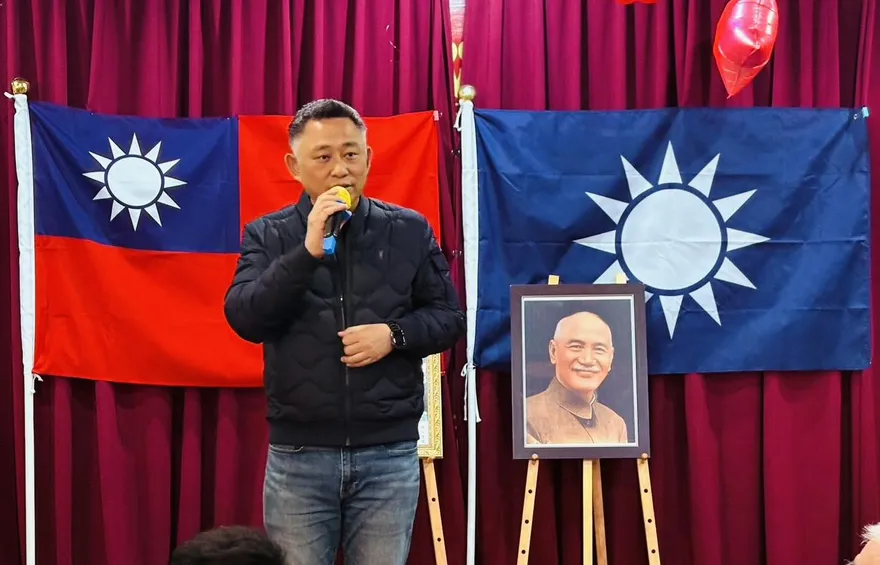 前金門縣長楊鎮浯成立服務處　「年後一定參選到底」