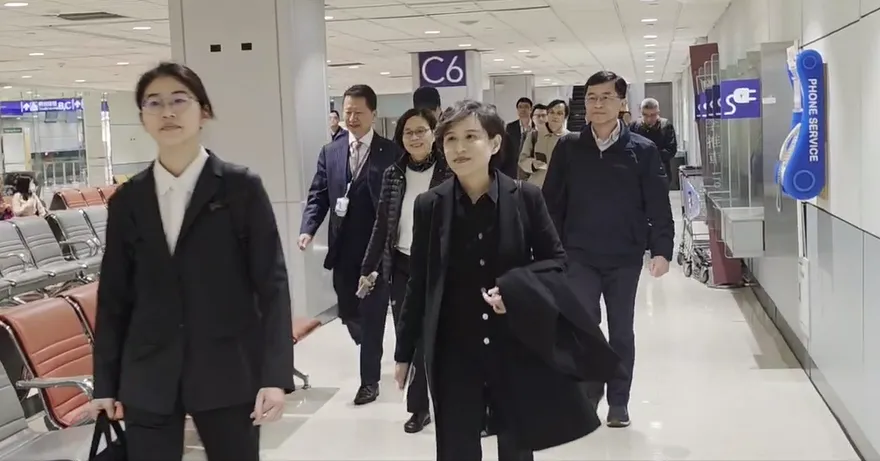 台美關稅協議要簽了？鄭麗君今晚搭機赴美　行政院：完成簽署立即向國人報告