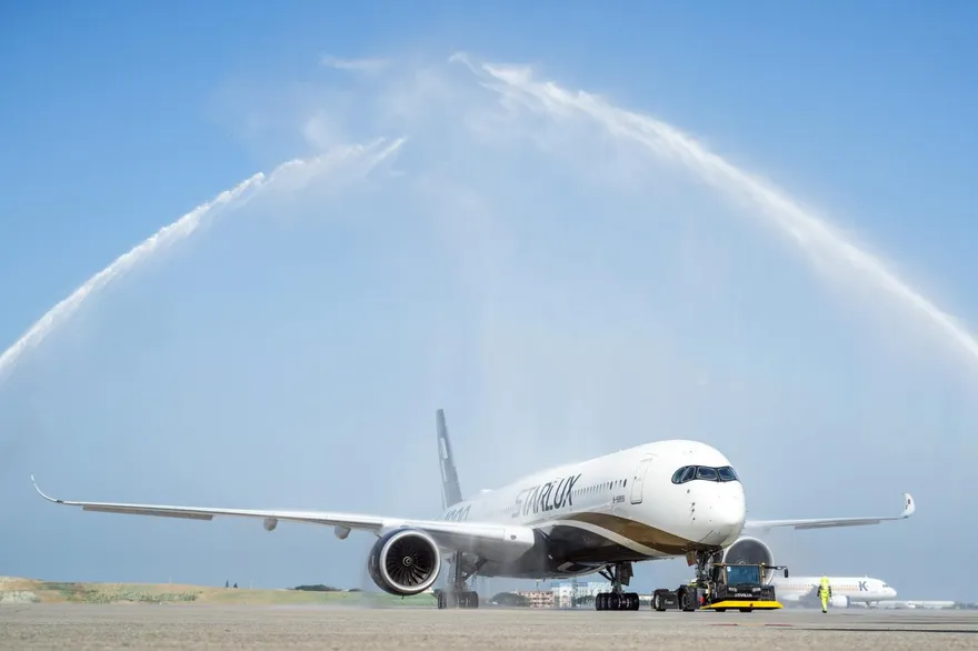 影/台灣首架A350-1000首航！星宇航空桃園直飛東京成田