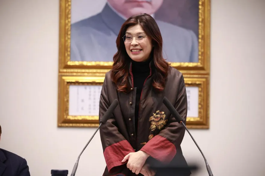 鄭麗文出手了！藍版軍購條例「2大標準」狠戳民進黨痛點