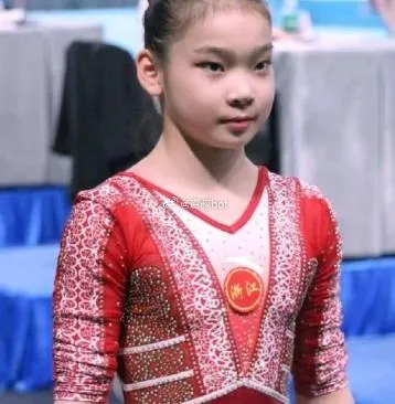 不堪教練「呼巴掌」！陸13歲體操運動員墜樓重傷　警立案調查