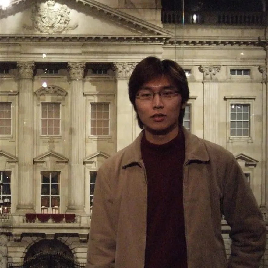 爆冷擊敗主席子弟兵！家樂福員工陳彥廷擁台大光電碩士學歷