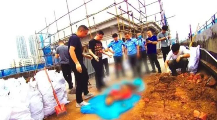 陸商場天台埋屍案告破！弟悲：我在樓下做餐飲、姊被藏屍上方